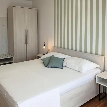 Apartament Fuer 6 Personen By Interhome