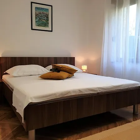 Fuer 6 Personen By Interhome * Crikvenica